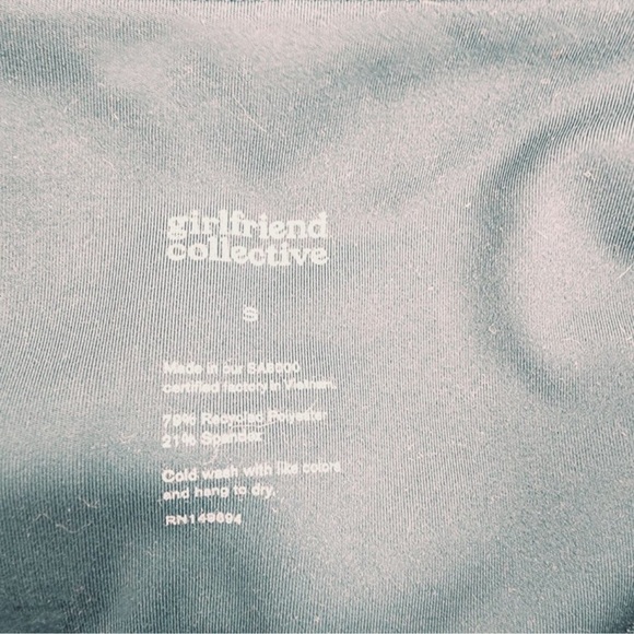 Girlfriend Collective Globe Green Compressive High-Rise Legging - Picture 7 of 9